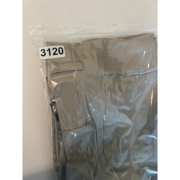 Greg Norman Men Golf Tech Pants 40X20 Beige Pockets Stretch Comfort Leisure - Picture 12 of 12